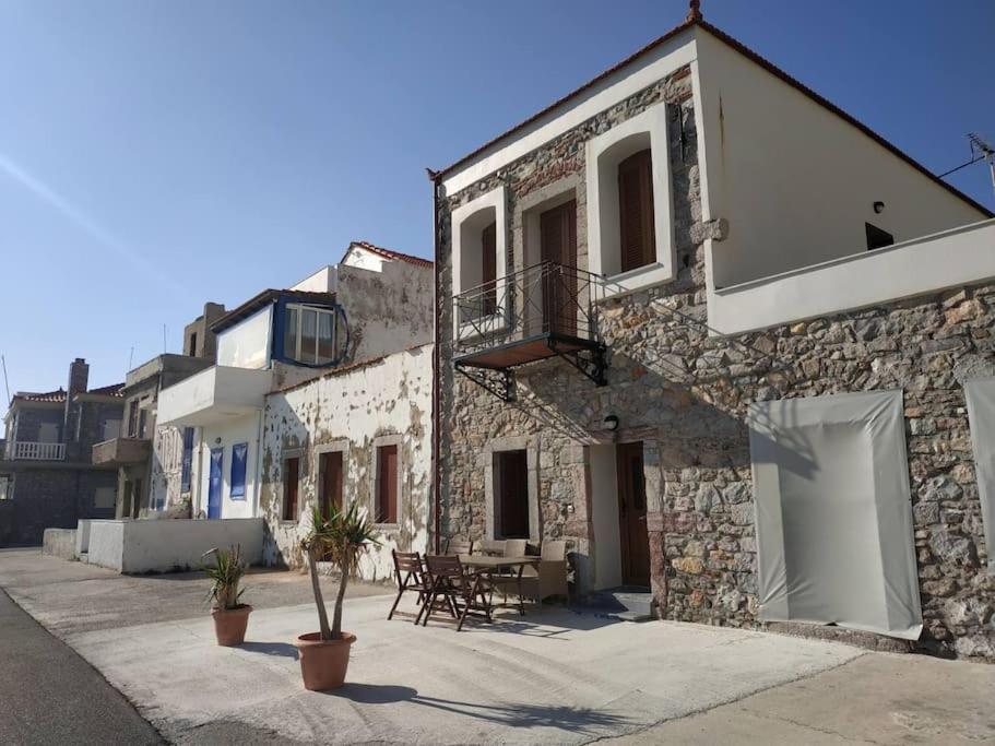 Two-Storey House In Kardamyla Mármaron Dış mekan fotoğraf