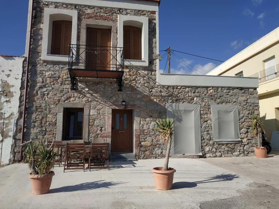 Two-Storey House In Kardamyla Mármaron Dış mekan fotoğraf